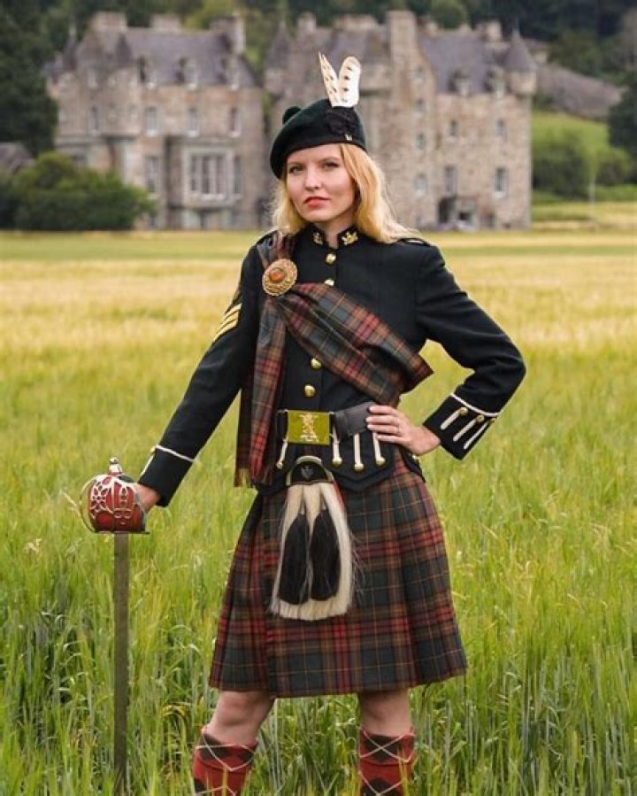 Can I wear a clan tartan?