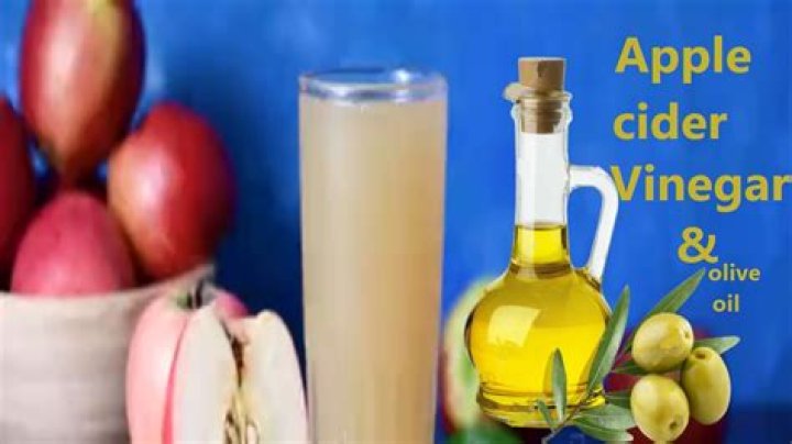 Can you mix olive oil and apple cider vinegar?