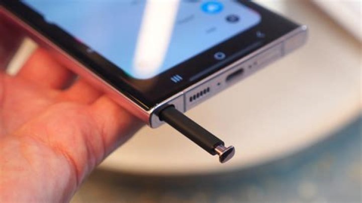 Do Samsung phones have a translator?