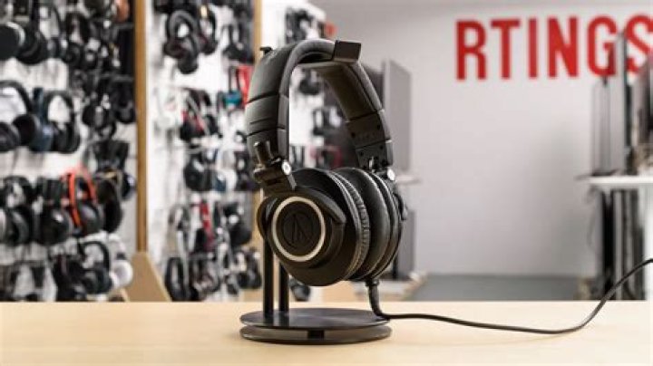 Does M50x need amp?
