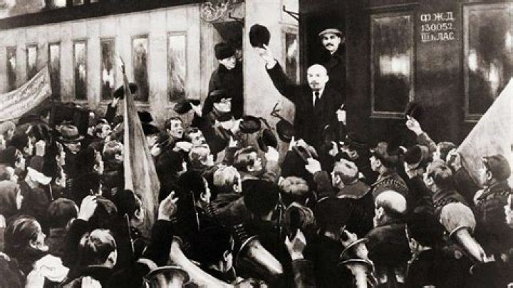 How did the November 1917 revolution help Bolsheviks gain and hold political control?