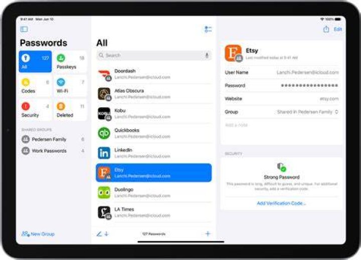 How do I reset my Exchange password on my IPAD?