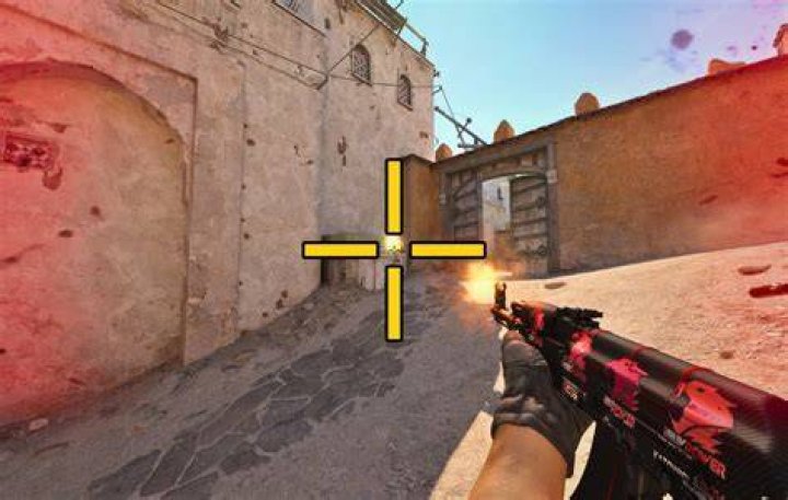 How do you get a red crosshair in CS GO?