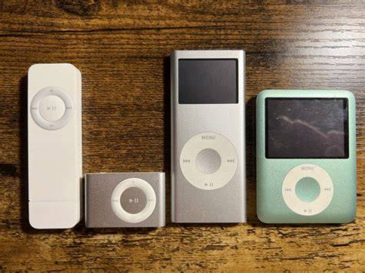 How many iPods can you have on an iTunes account?