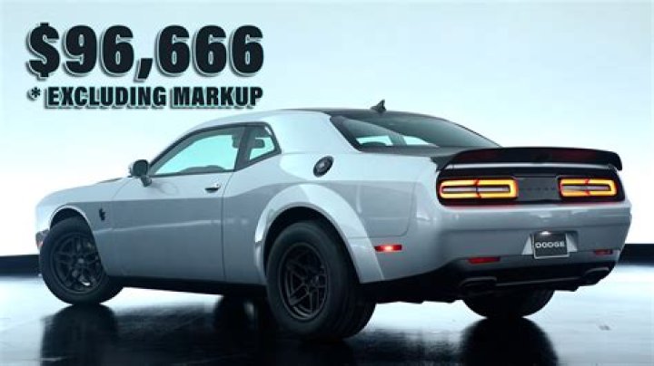 How much does a Dodge SRT-4 cost?