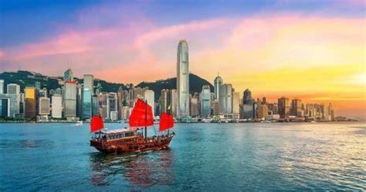 Is there an eBay in Hong Kong?