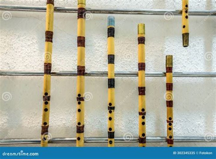 What are Indian flutes called?