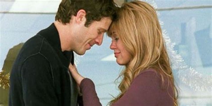 What episode of Friday Night Lights does Matt and Julie sleep together?