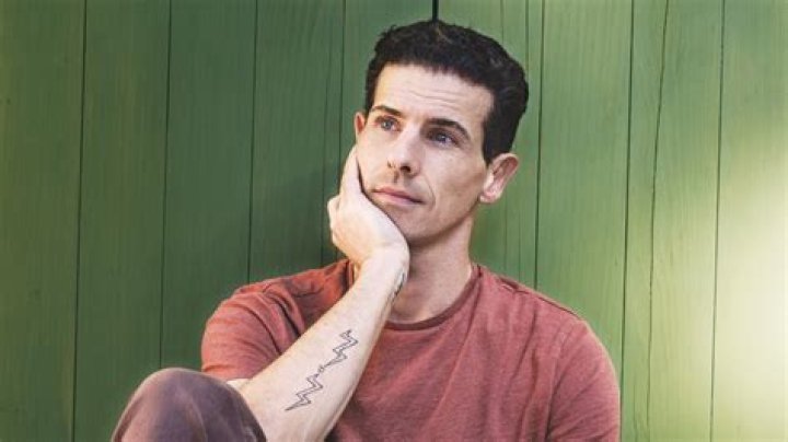 What happened to Dave Eggers brother?