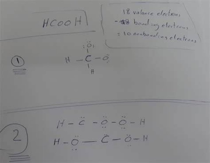 What is the name of HCOOH?
