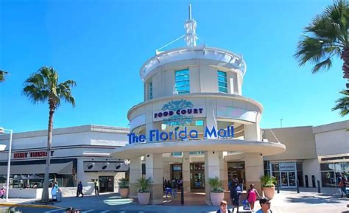 What kind of stores are in the Florida Mall?