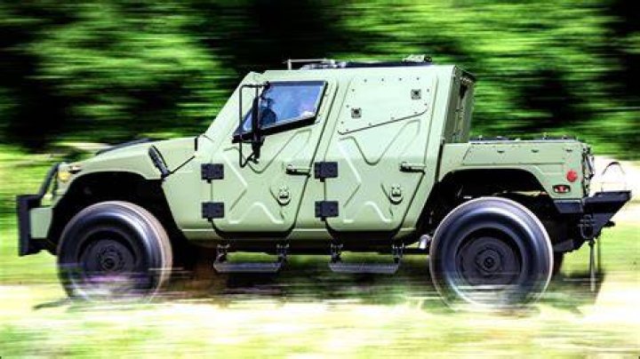 What transmission is in the Hmmwv?
