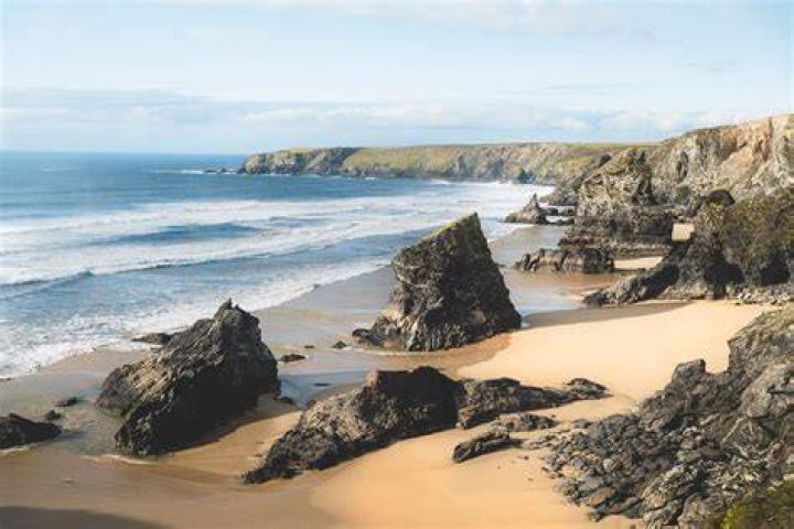 What type of coastline is bedruthan steps?