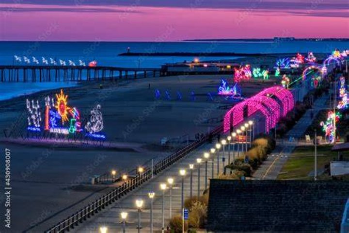 Where are the holiday lights at the beach in Virginia Beach?