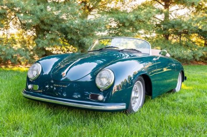 Who makes Porsche Speedster replicas?