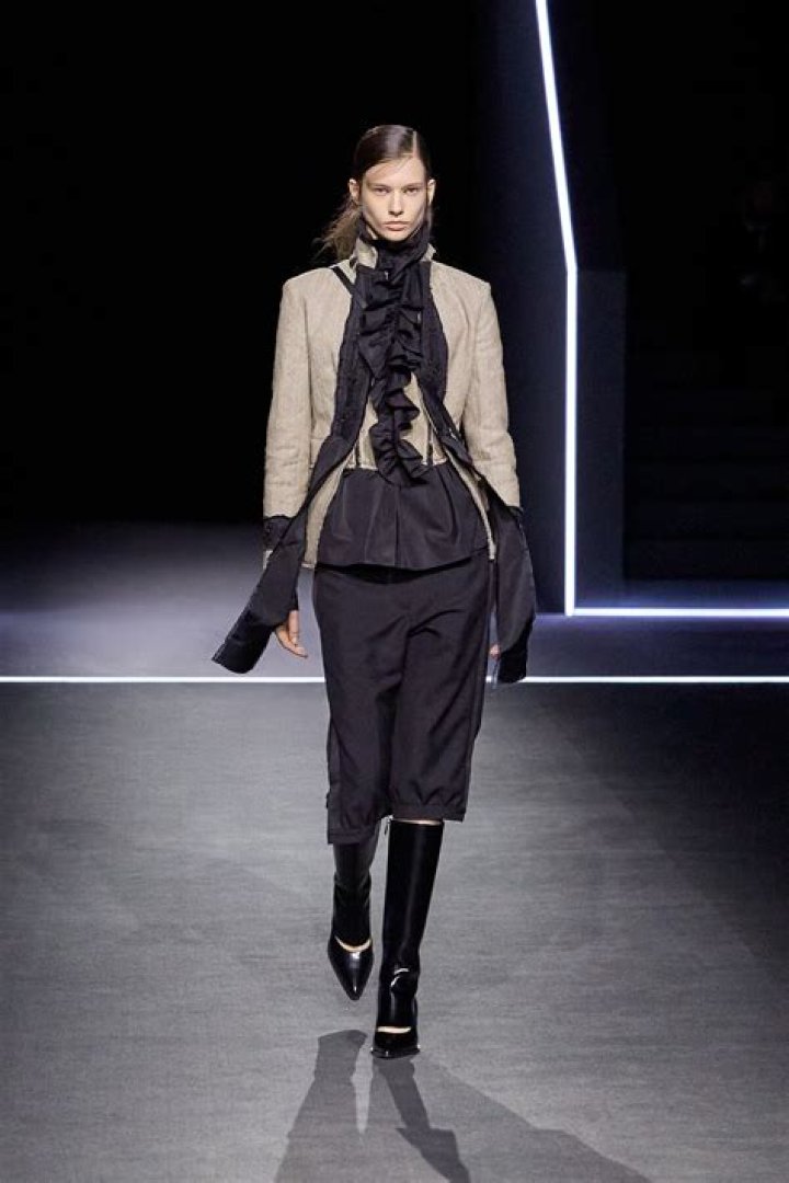 Who messed up the fashion show in PLL?