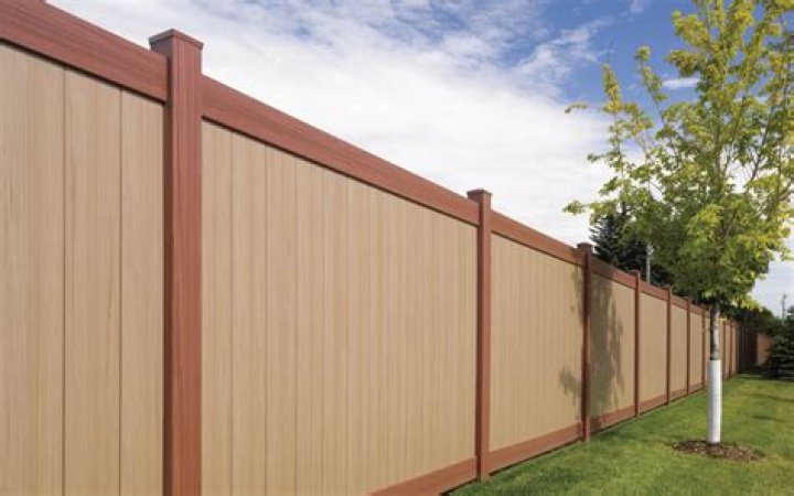 Why choose freedomfencing direct for your PVC fence?
